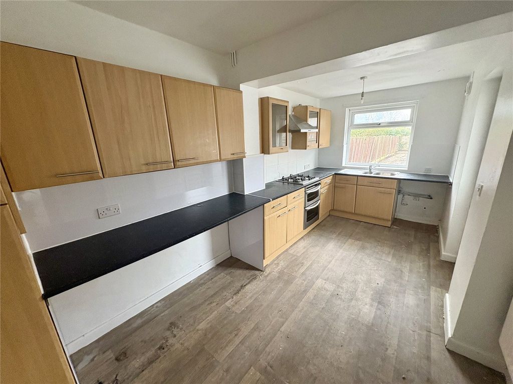 Property photo 2 of 13 Kitchen