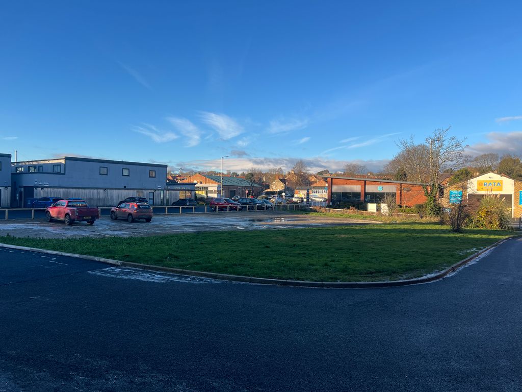 Property photo 2 of 3