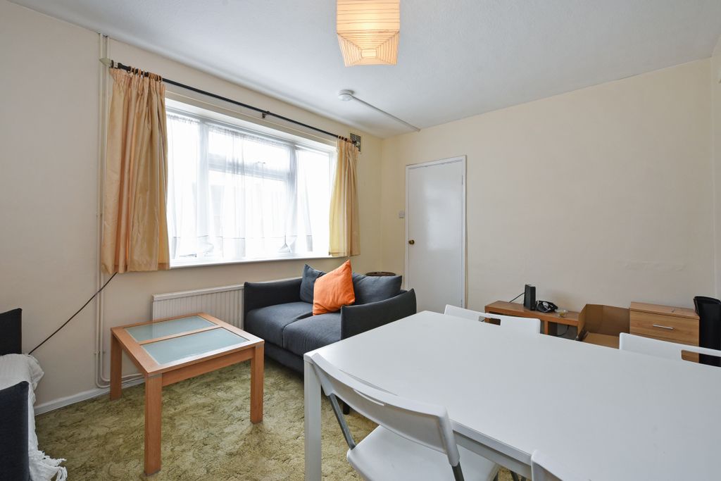 Property photo 3 of 17 Ph18_4955590