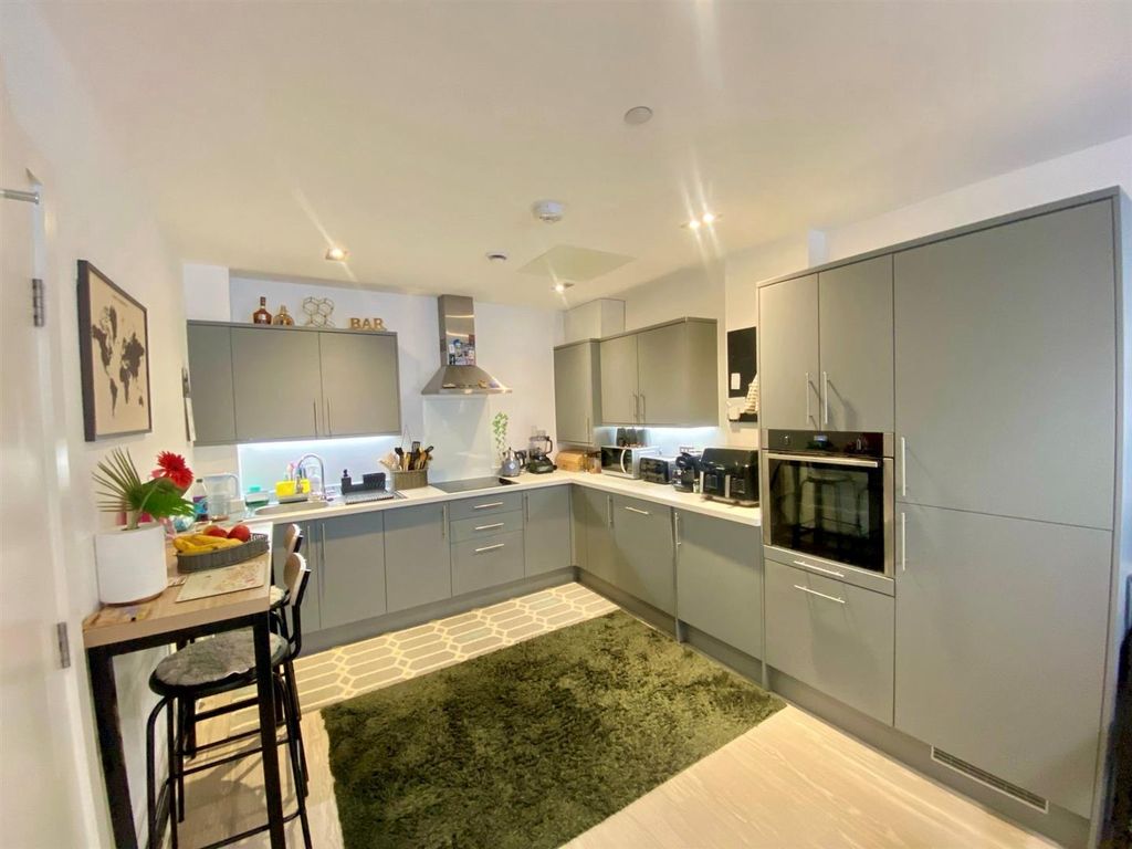 Property photo 3 of 10 3.Jpg