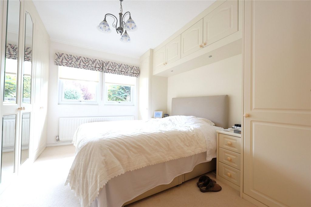 Property photo 3 of 22 Picture No. 02