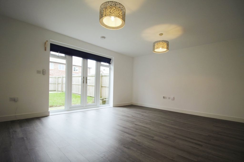 Property photo 3 of 17 Living Room