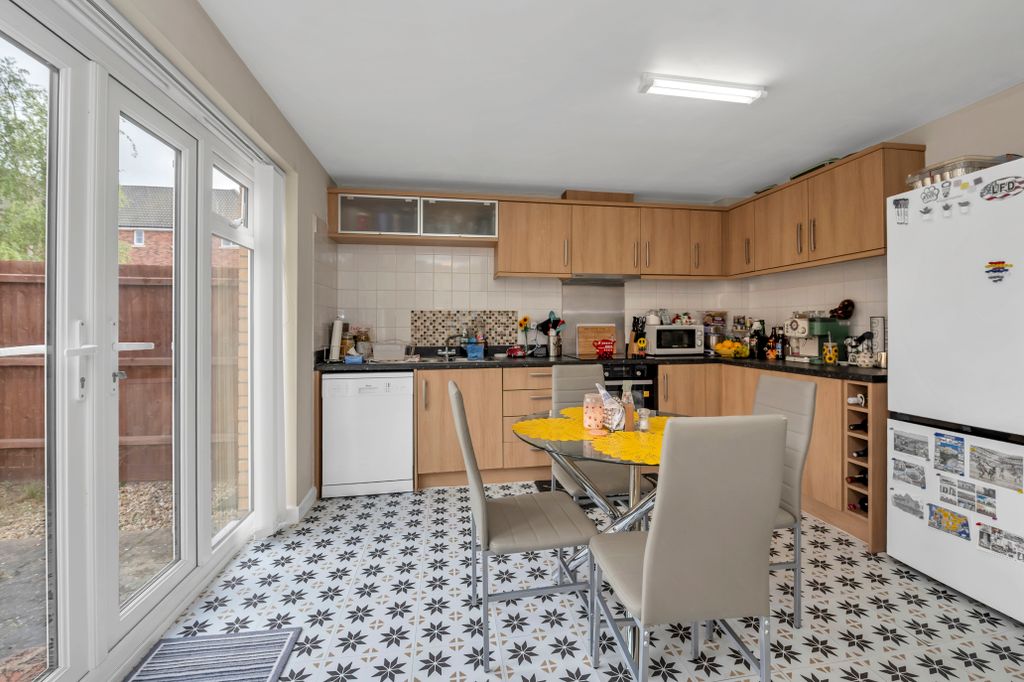 Property photo 2 of 13 Dcp_1636