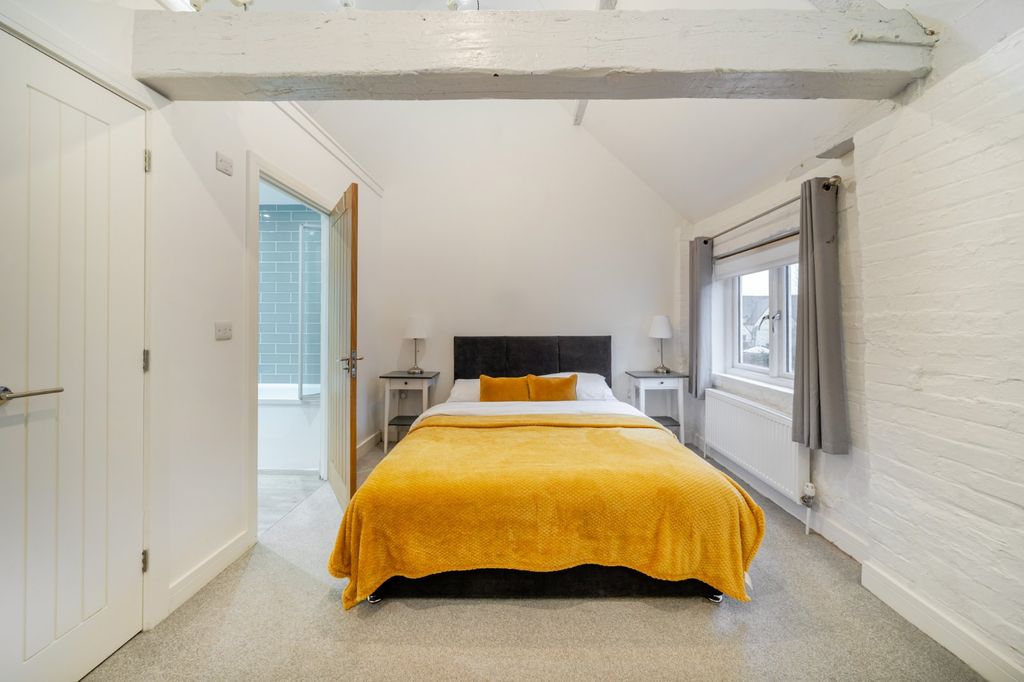 Property photo 1 of 9 Picture No. 15