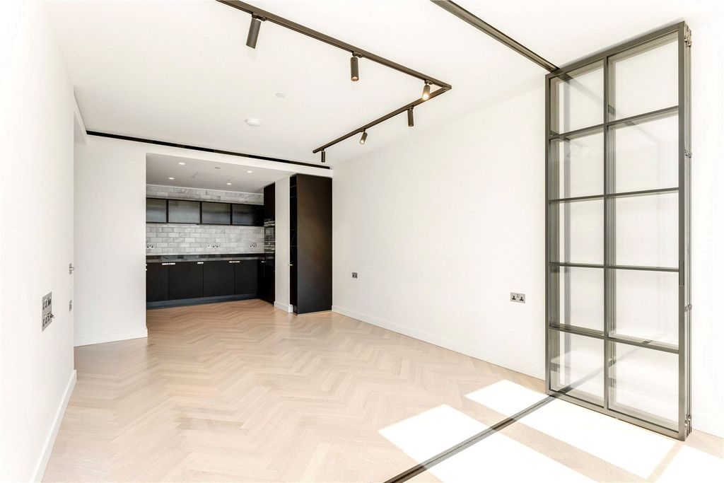 Property photo 1 of 17 Picture No. 05