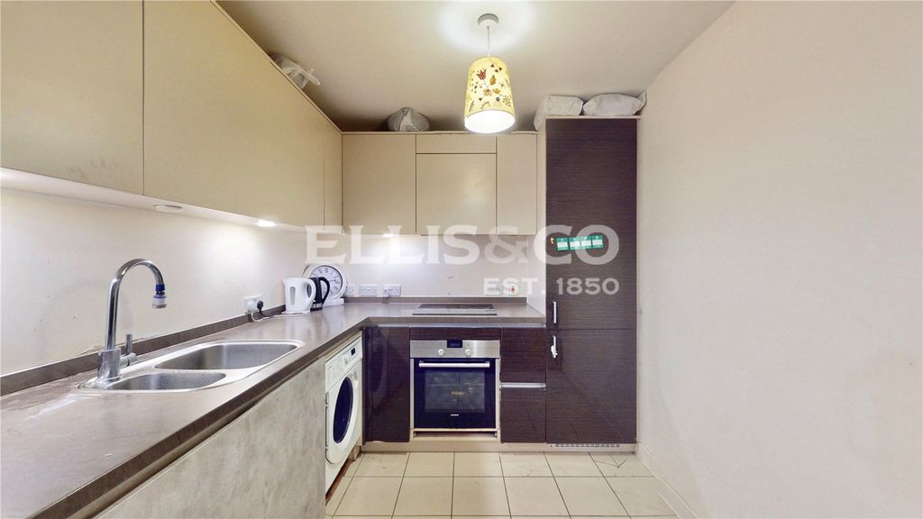 Property photo 2 of 13 Picture No. 10