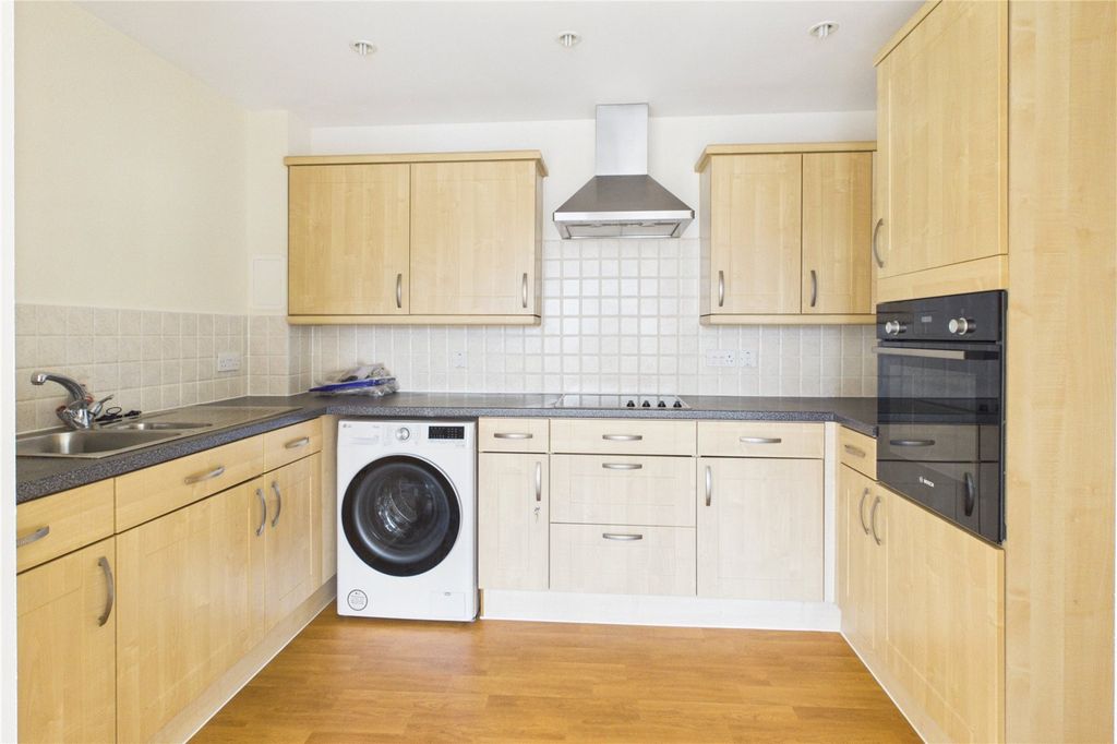 Property photo 3 of 6 Picture No. 05