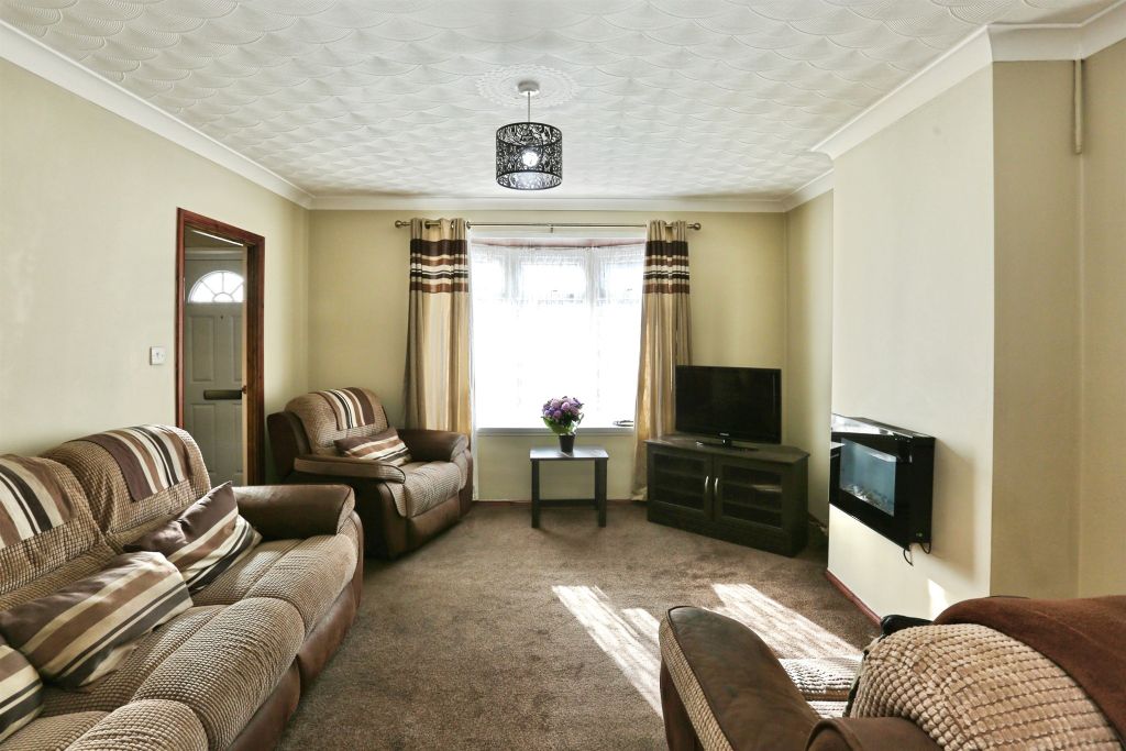 Property photo 2 of 18