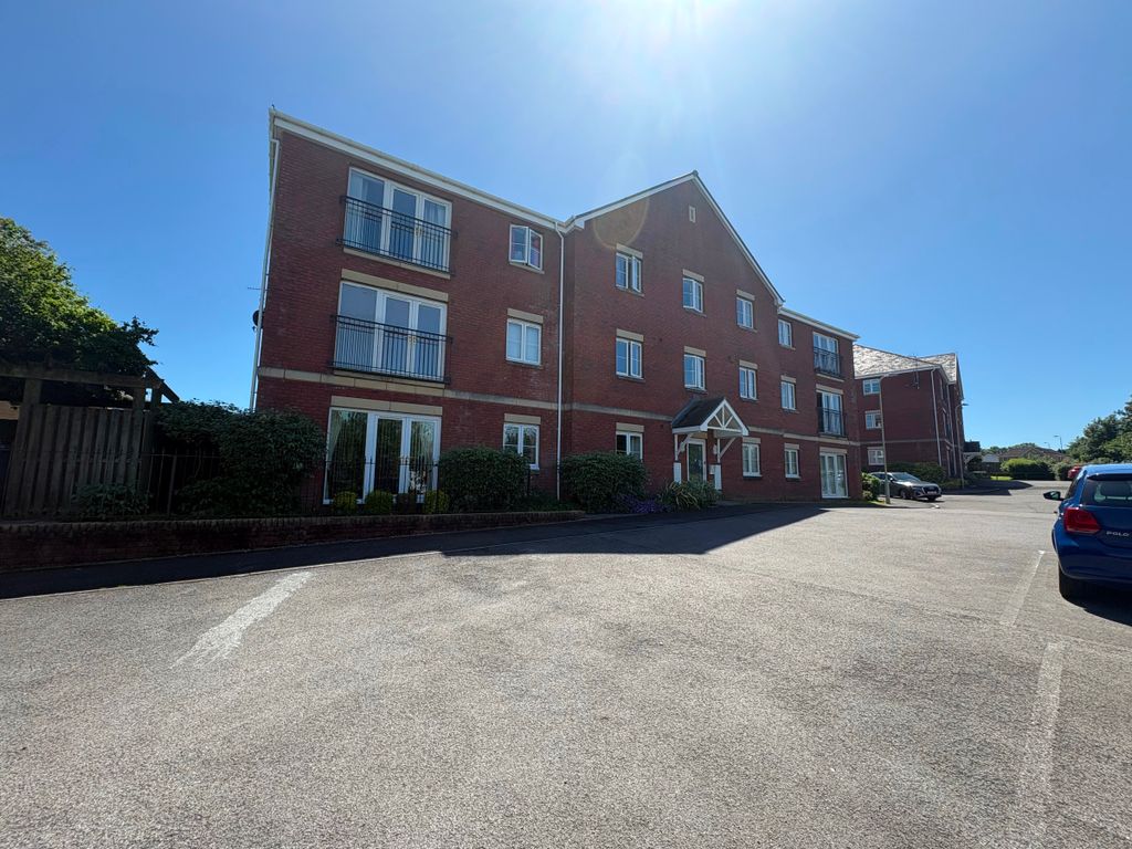 1 bed flat for saleWild Field, Bridgend CF31 photo 2