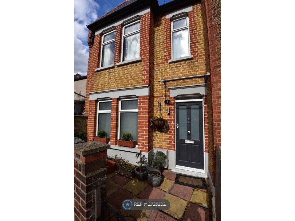 Property photo 2 of 12