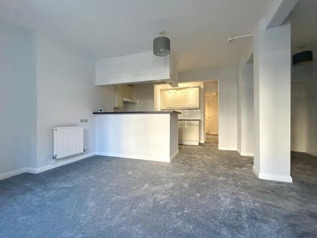 Property photo 3 of 9 3453Fd7F-d31A-4dcc-8436-298893Fd9B9E.Jpg