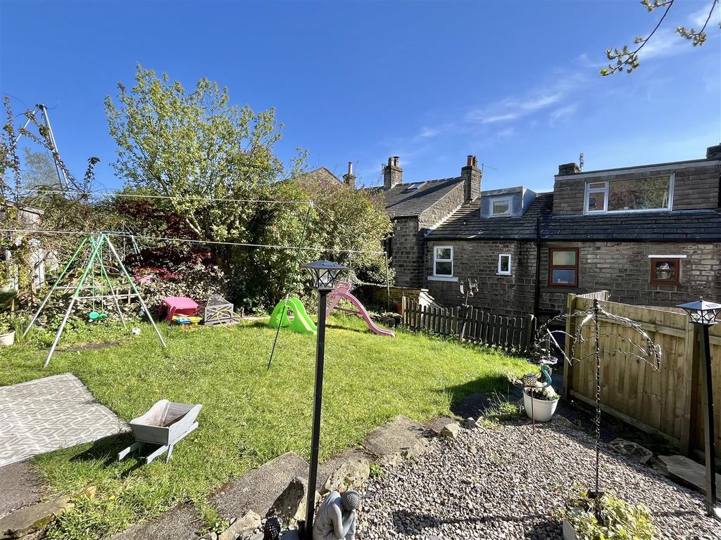 Property photo 2 of 12 Rear Yard &amp; Communal Gardens