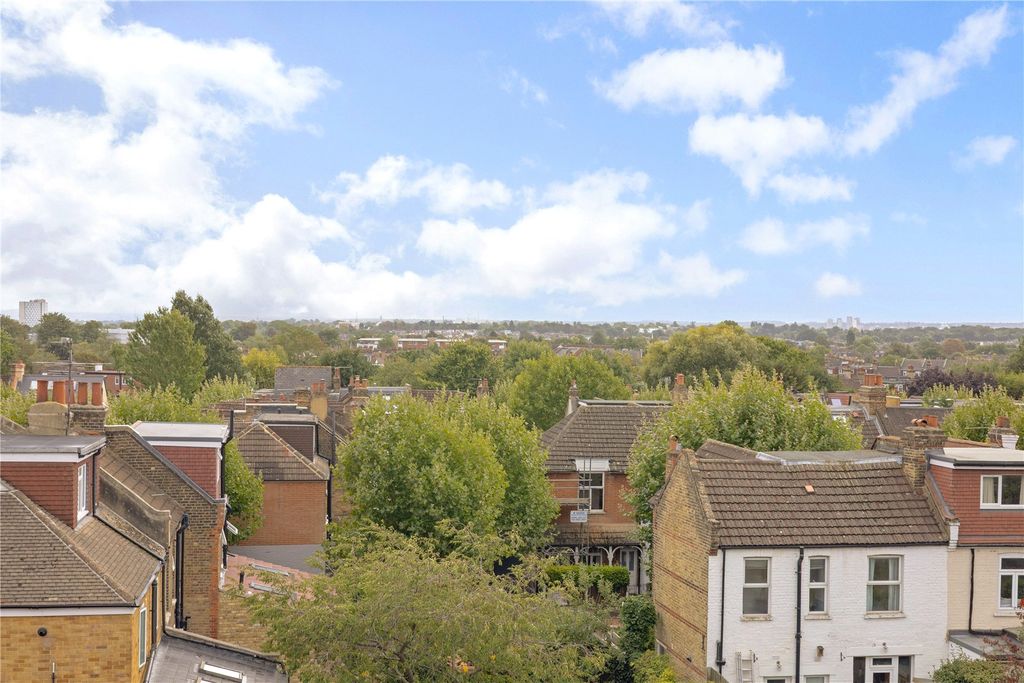 Property photo 3 of 10 Picture No. 13