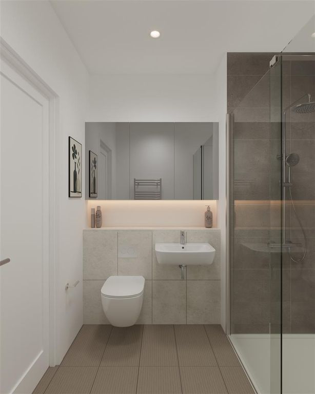 Property photo 2 of 10 Bathroom