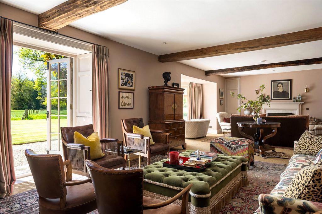 Property photo 2 of 18 Norcote House