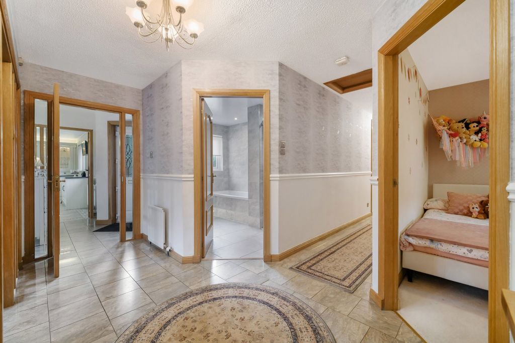 Property photo 2 of 25 Hall