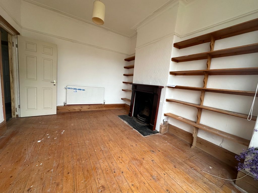Property photo 3 of 18 Picture No. 12