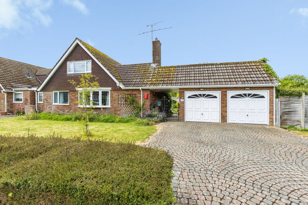 Property photo 1 of 23
