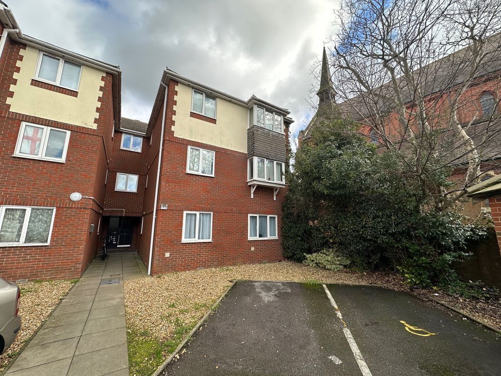 Property photo 1 of 5 Photo 6