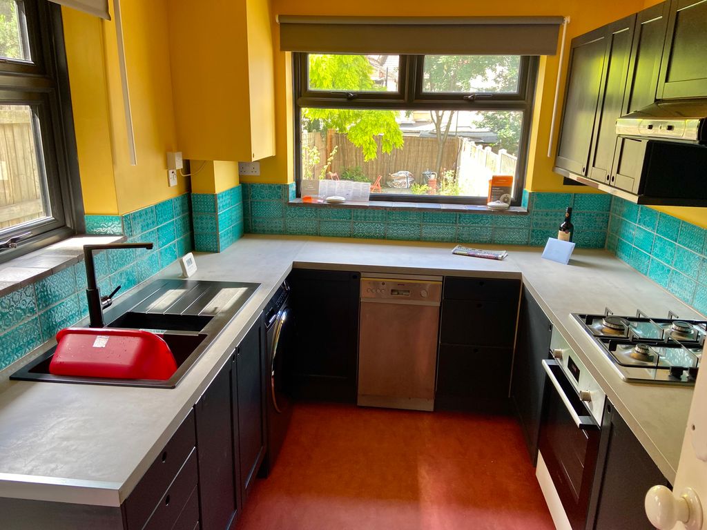 Property photo 2 of 37