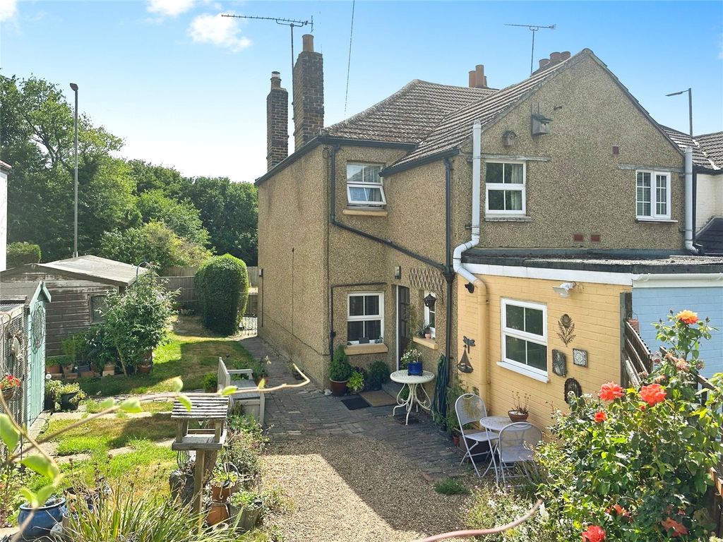 Property photo 2 of 12 Picture No. 04