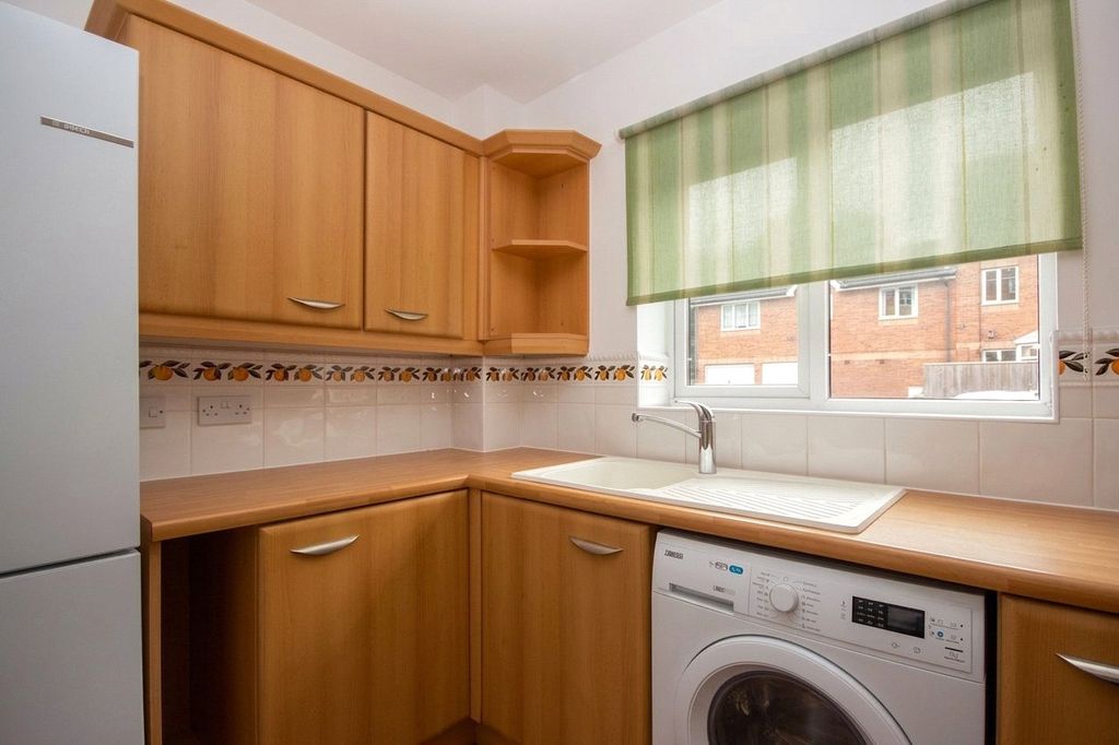Property photo 3 of 8 Picture No. 33