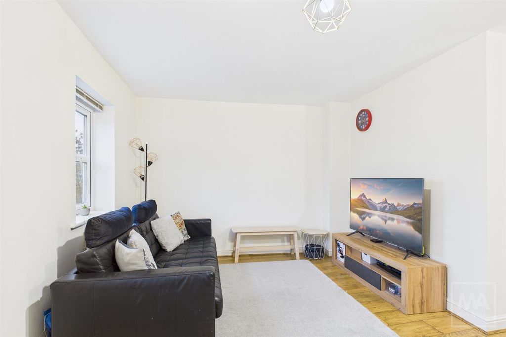 Property photo 2 of 16 Living Room