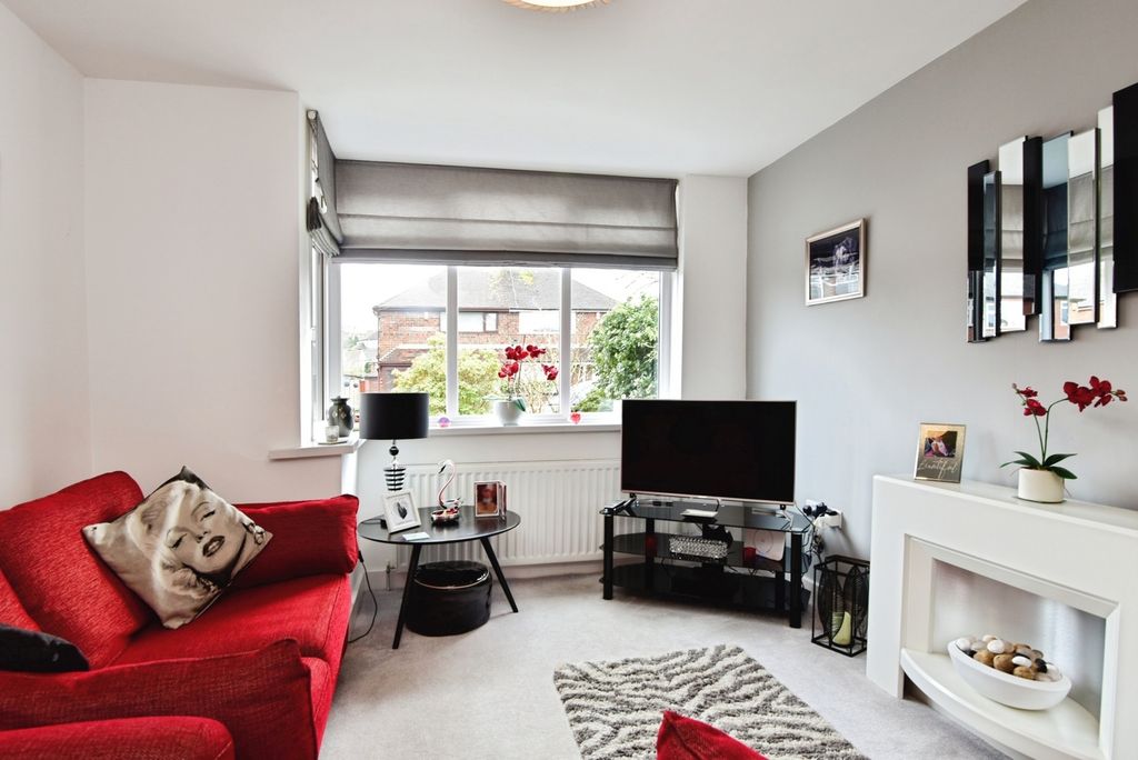 Property photo 3 of 25 Pbox-Img.Jpg