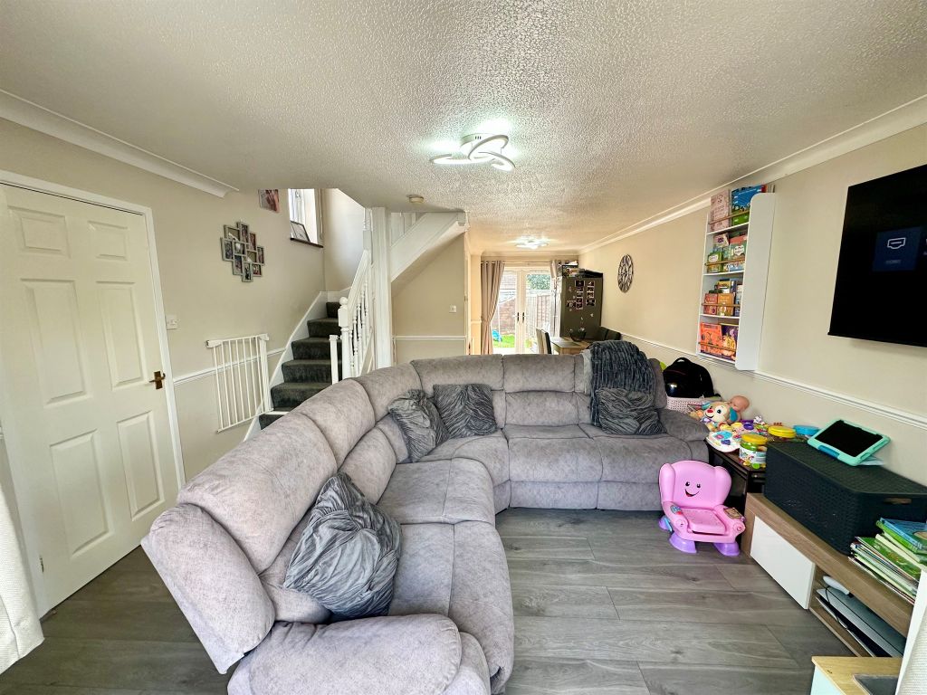 Property photo 2 of 12