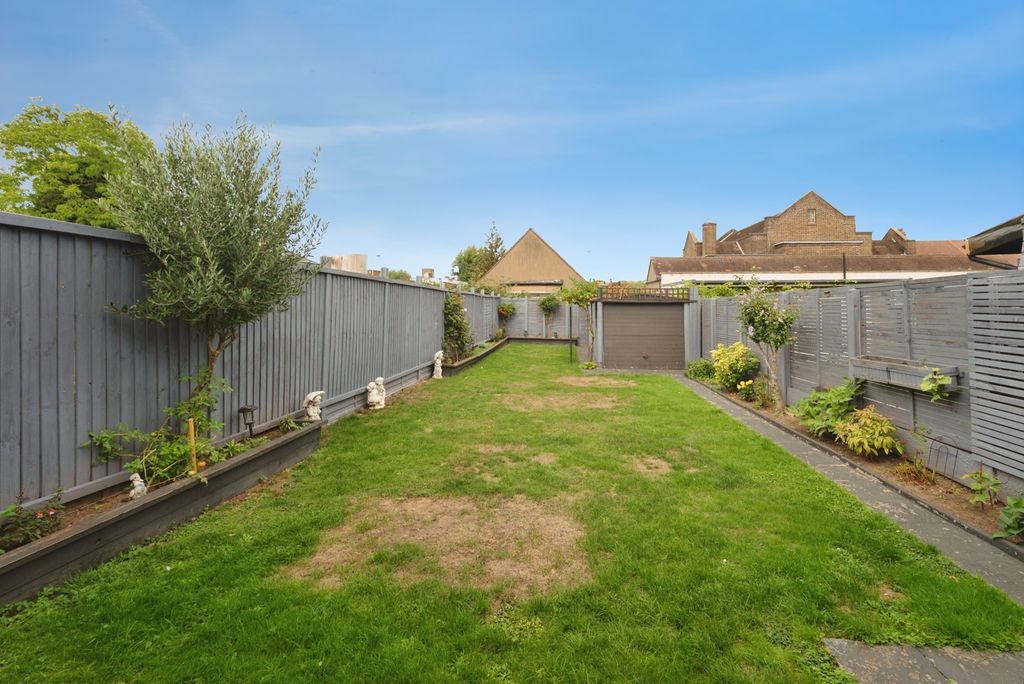Property photo 2 of 17 Pbox-Img.Jpg