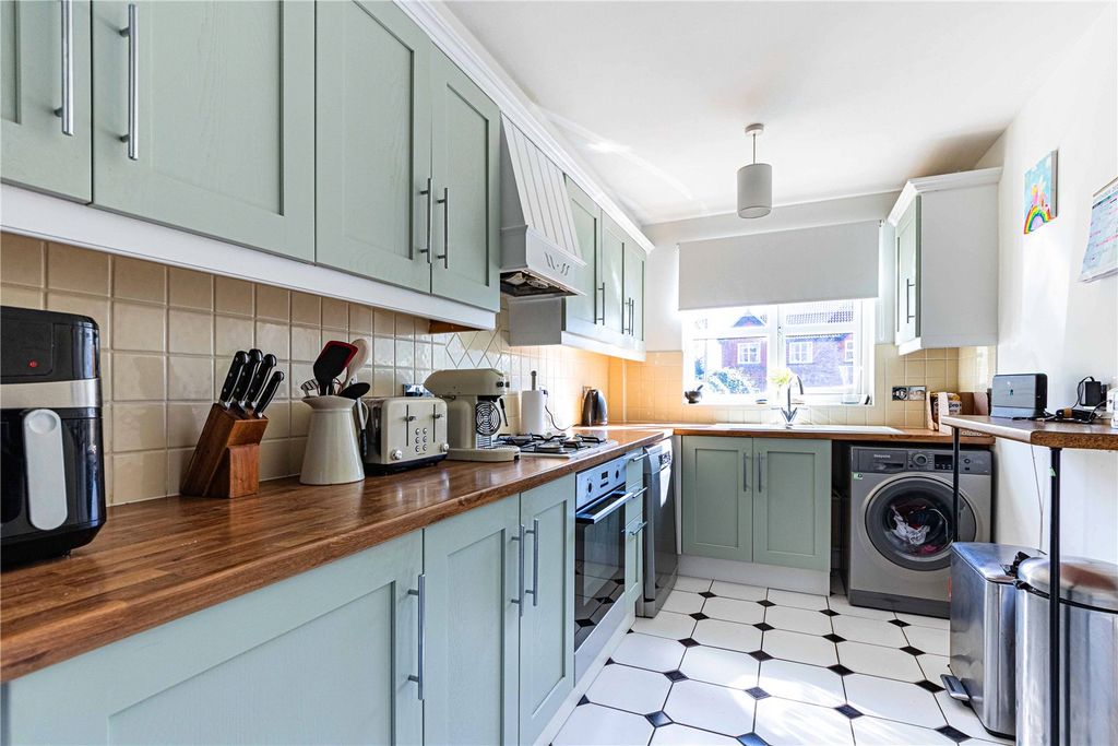 Property photo 2 of 15 Picture No. 04