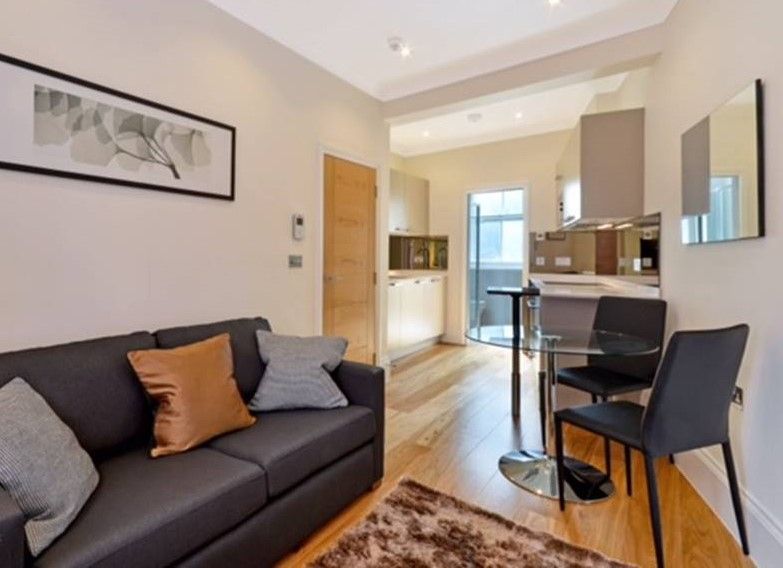 Property photo 2 of 8