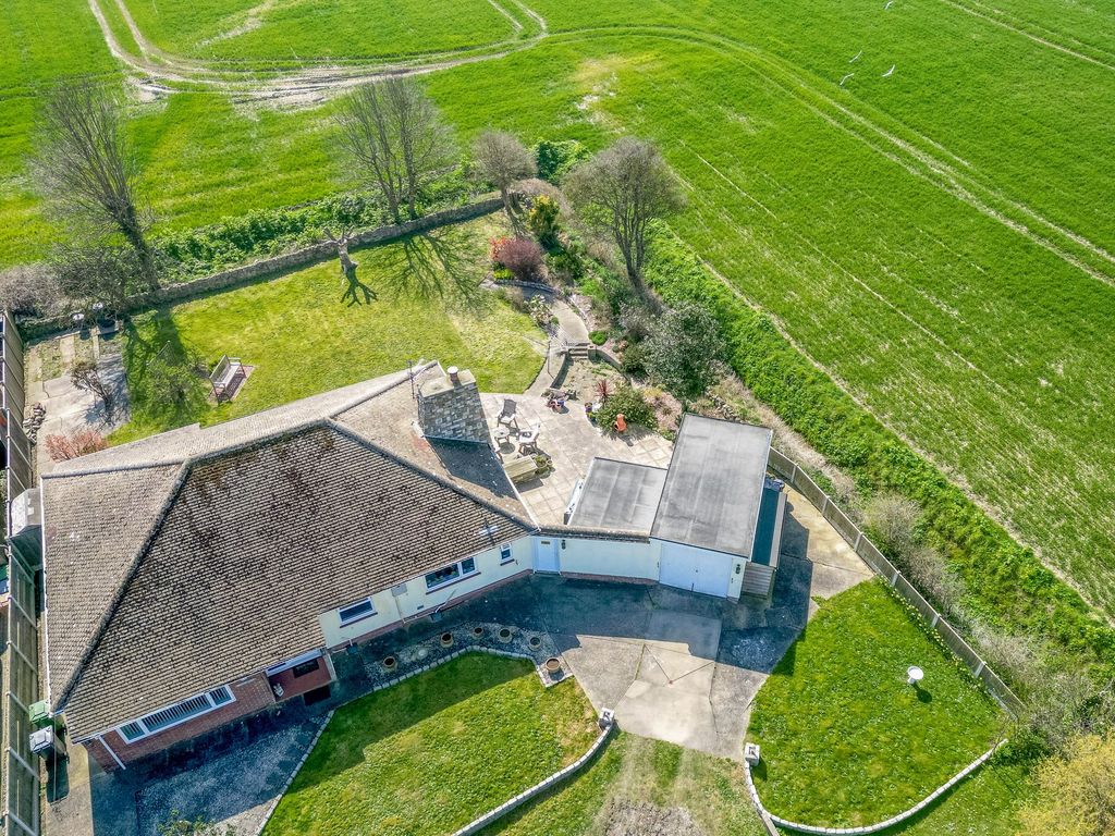 Property photo 1 of 27