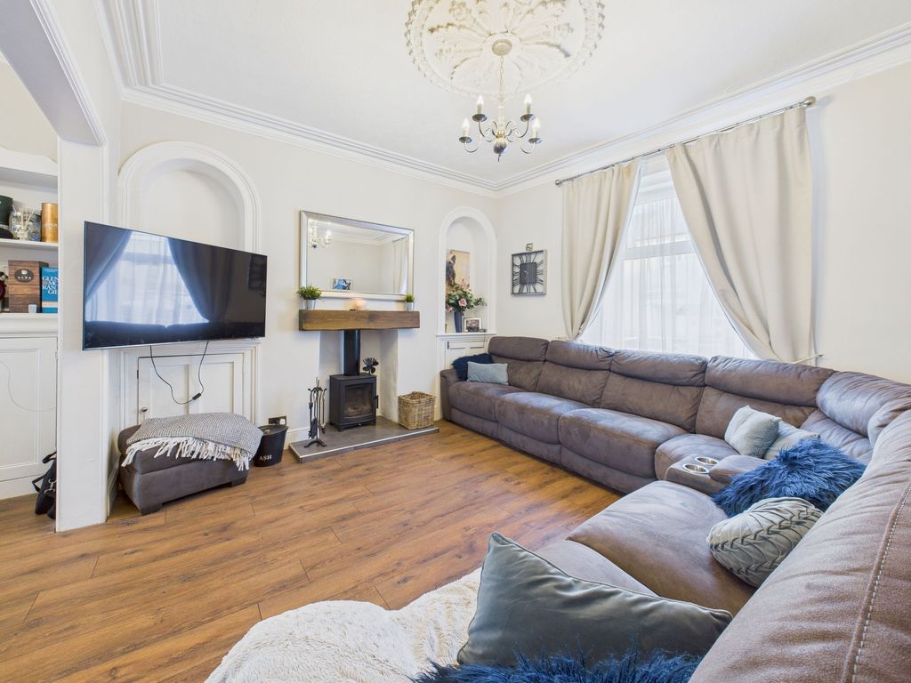 Property photo 3 of 21