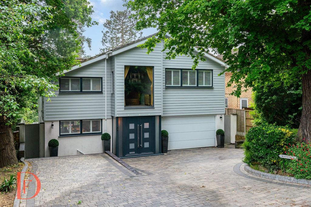 Property photo 1 of 40