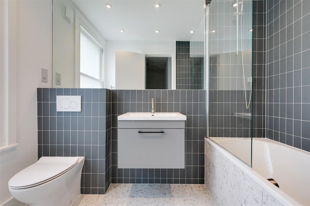 Property photo 3 of 10 Devonshire Road 12 Flat 1-25.Jpg