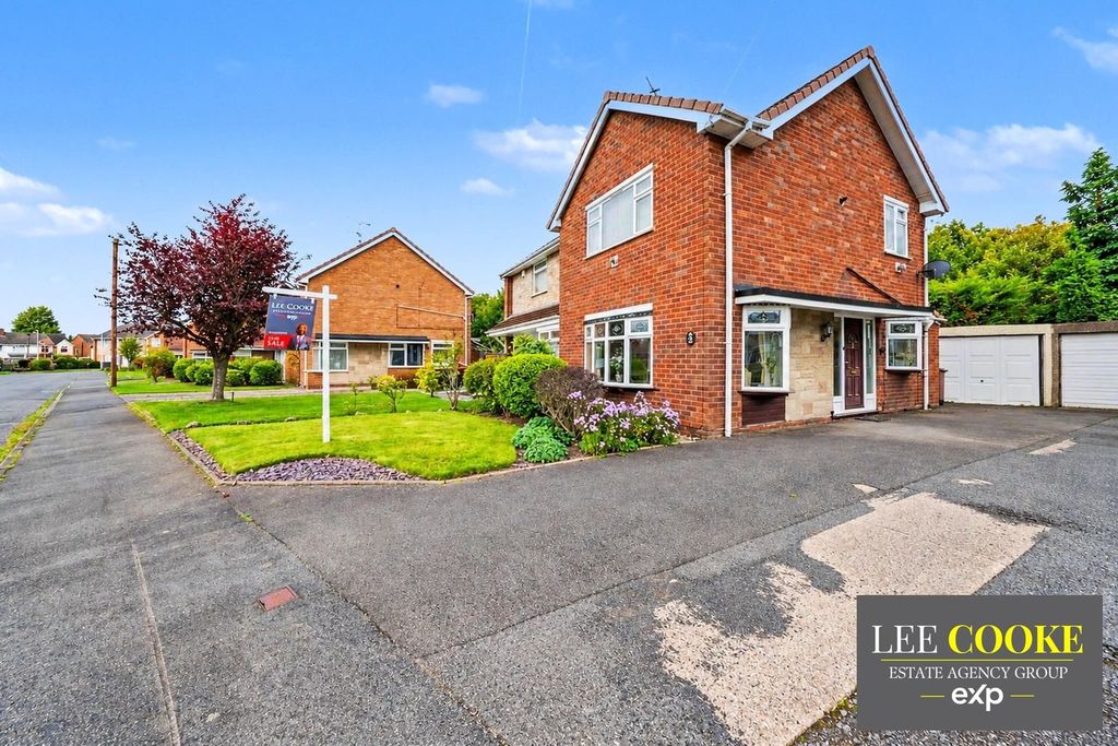 Property photo 1 of 30