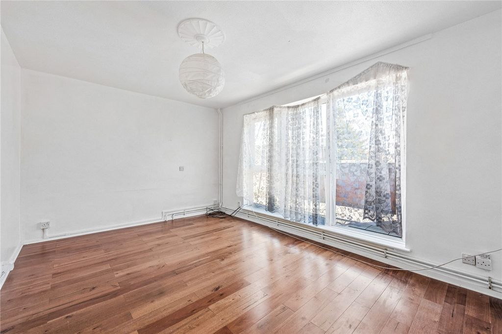 Property photo 2 of 12 Picture No. 04