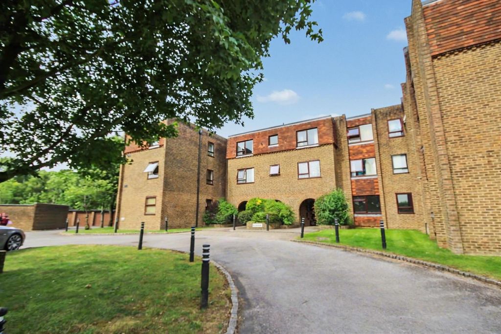 Property photo 1 of 6 Uzih5Hn9J0O_Pgze9Fx6Nw.Jpg