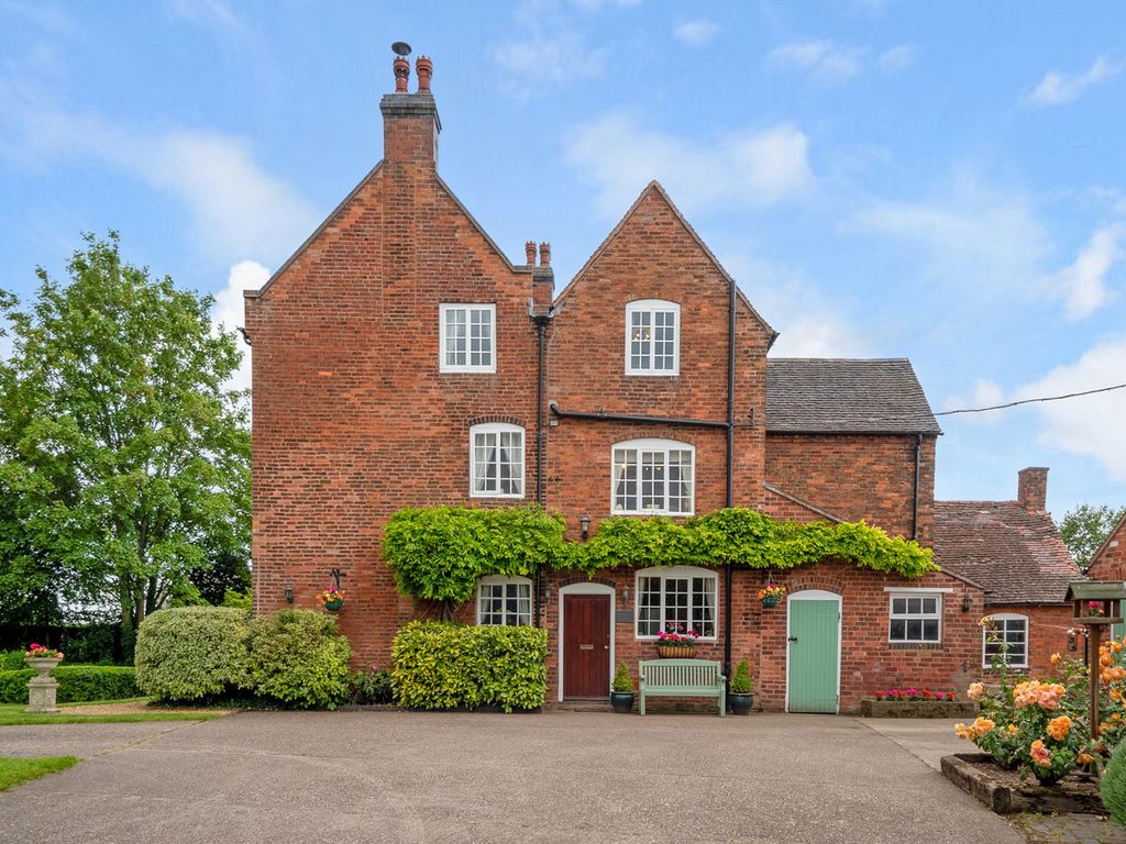 Property photo 3 of 41