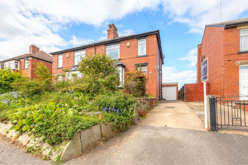 Property photo 1 of 25