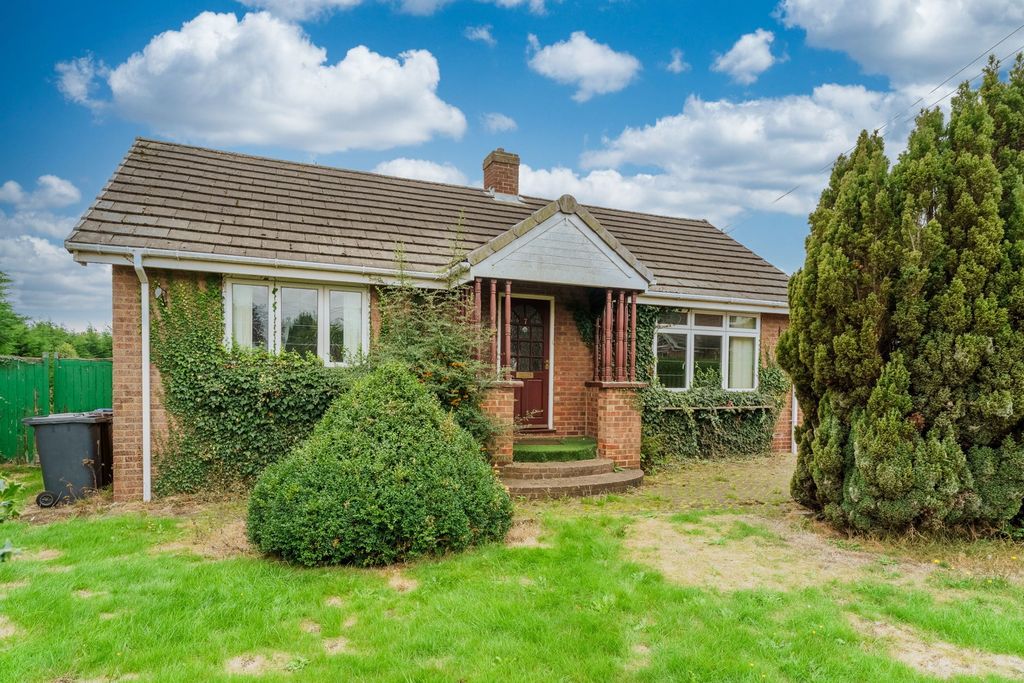 Property photo 1 of 21
