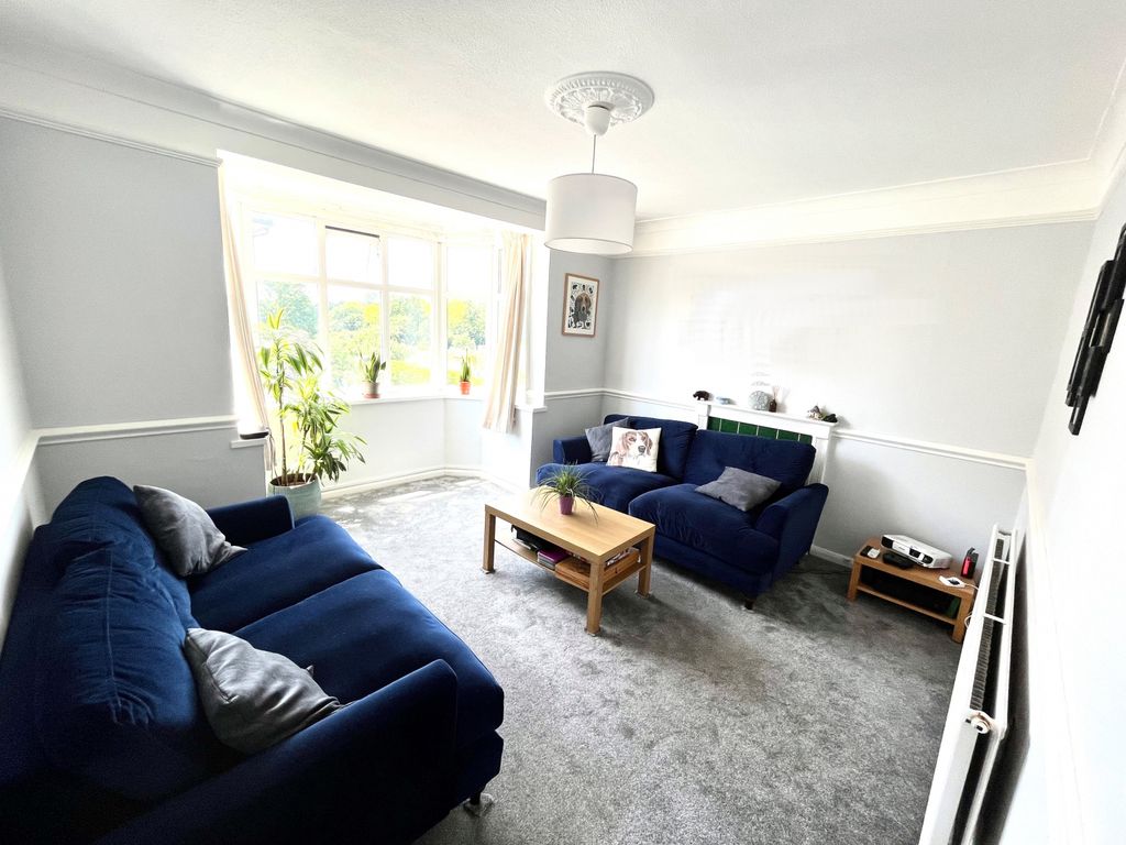 Property photo 2 of 12 Gallery