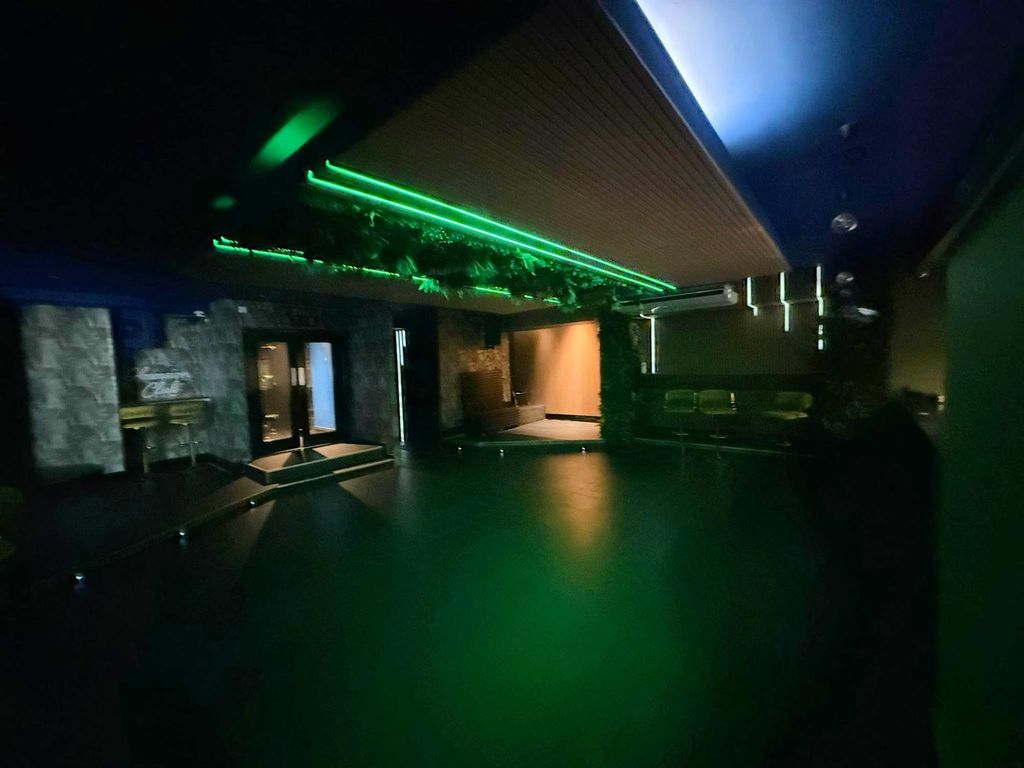 Property photo 3 of 7 Photo 2