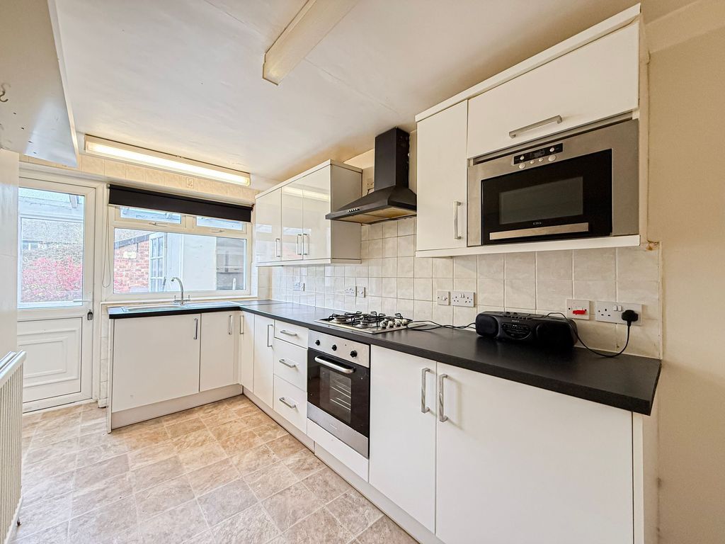 Property photo 3 of 20