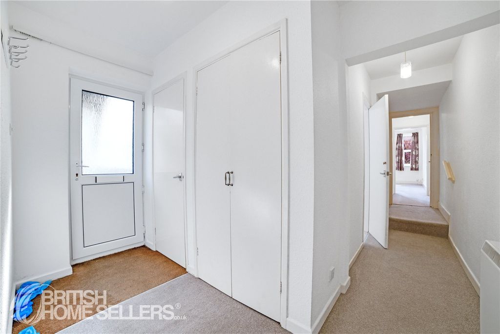 Property photo 2 of 15 Picture No. 16