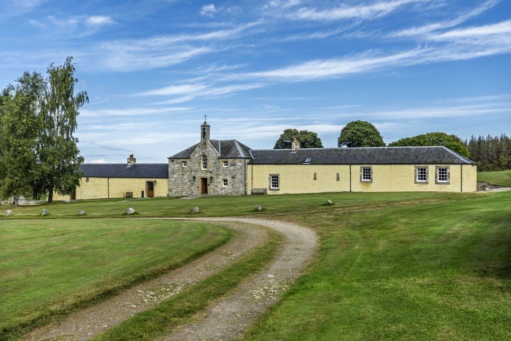 Property photo 2 of 22 The Old Granary