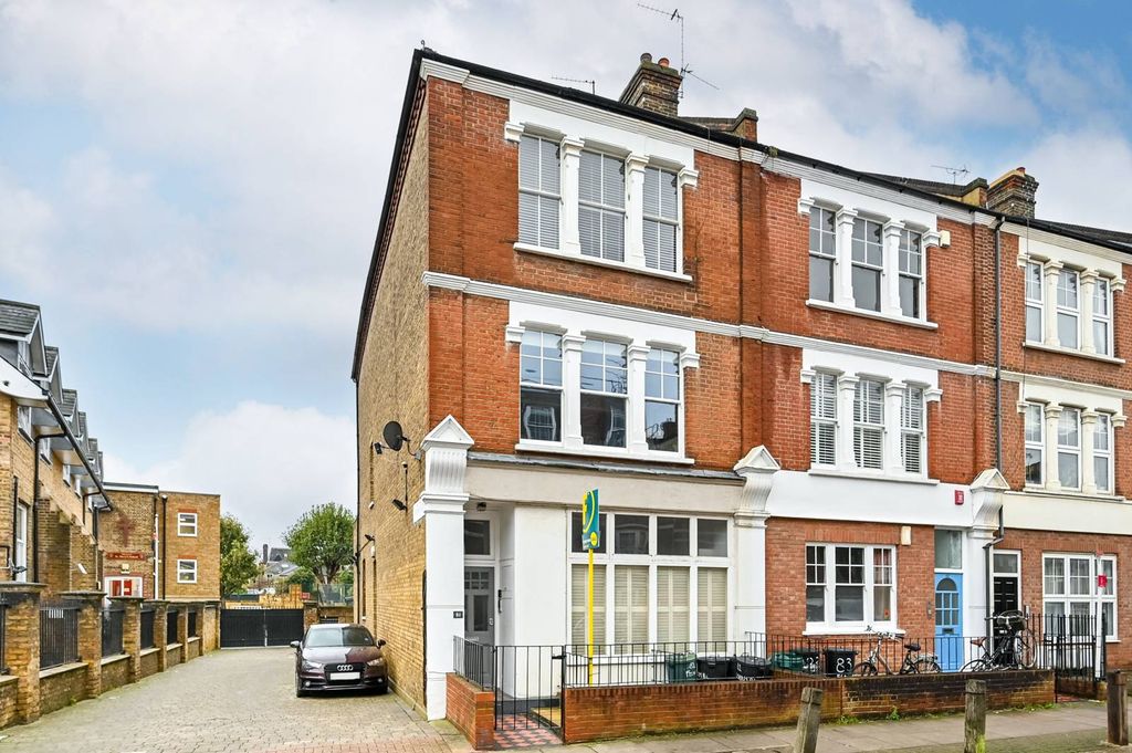 Property photo 1 of 13