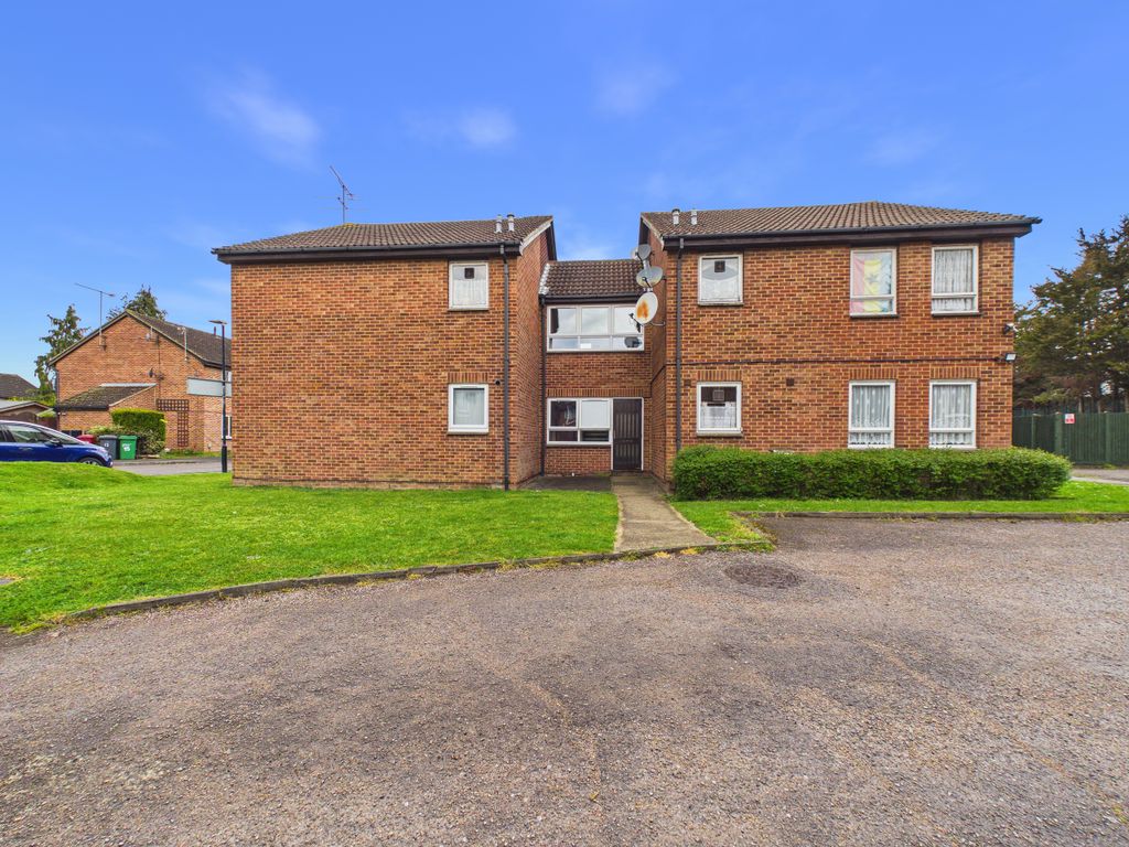 Property photo 1 of 5 Cam01984G0-Pr0585-Still006