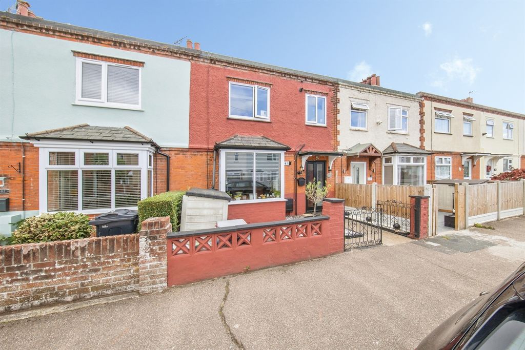 Property photo 1 of 16